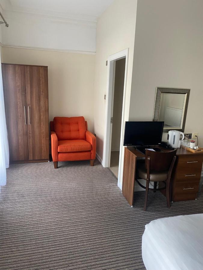 The 3* New Brighton